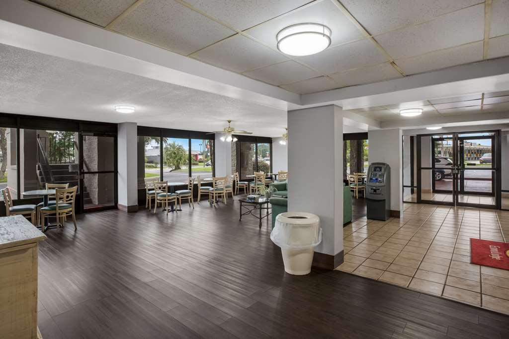 Econo Lodge Georgetown Interior photo