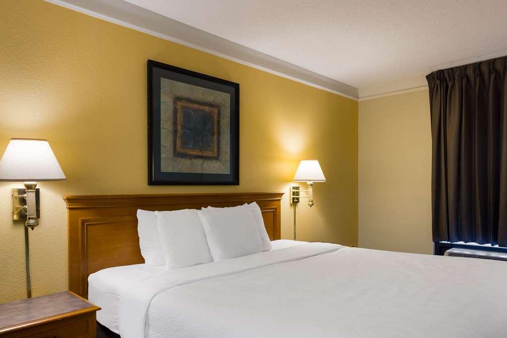 Econo Lodge Georgetown Room photo